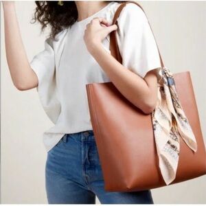 FEED Project Harriet Tote – Cognac‎ Leather